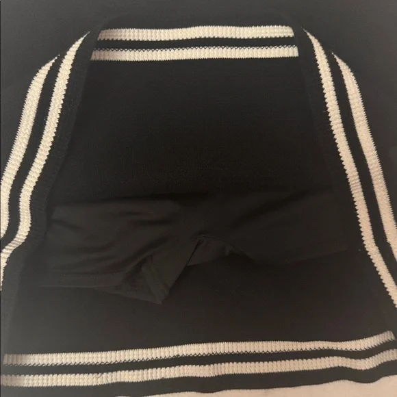 ALO Yoga Black Skirt with White Stripes - Picture 7 of 7